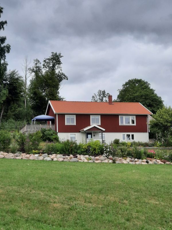 Stuga med 5-6 sängplatser i  Henån, Västra Götaland