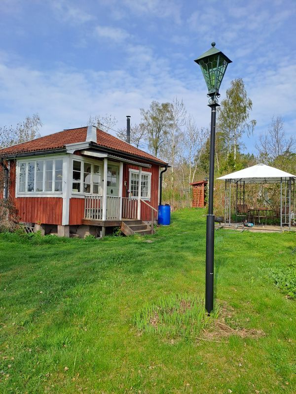 Stuga med 2-3 sängplatser i  Kolsvik, Stockholm