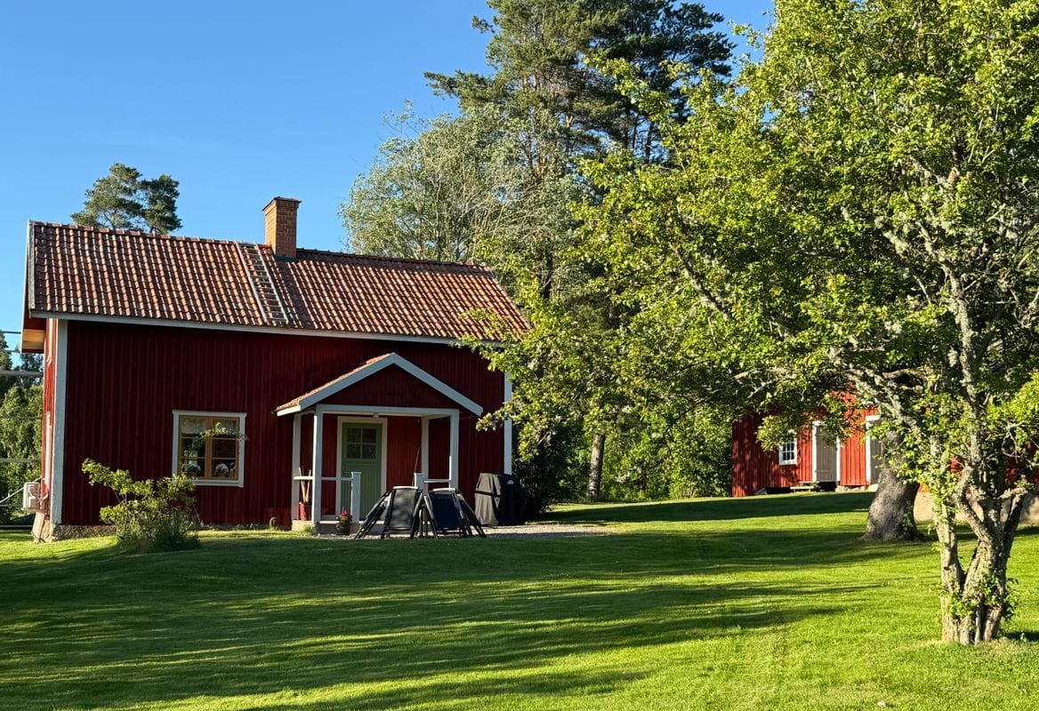 Stuga med 5-7 sängplatser i  Björkvik, Södermanland