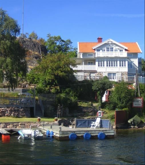 Stuga med 9-10 sängplatser i  Dalarö, Stockholm