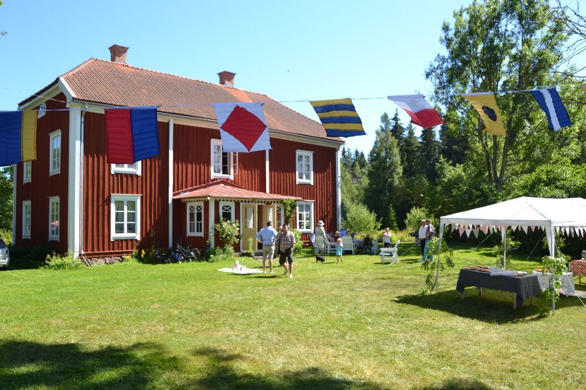 Stuga med 12-14 sängplatser i  Östhammar, Uppsala