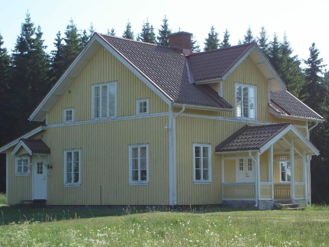 Stuga med 5-7 sängplatser i  Gustavsfors, Västra Götaland
