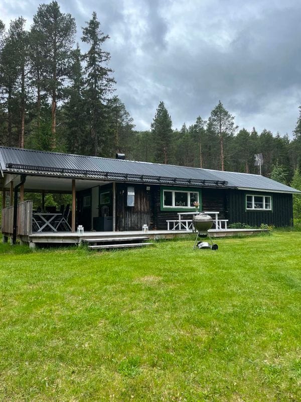 Stuga med 6-7 sängplatser i  Långå, Jämtland