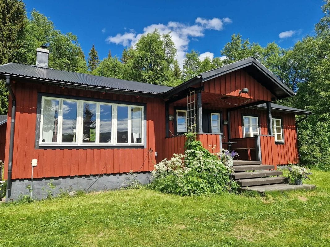 Stuga med 6-8 sängplatser i  Jämtland