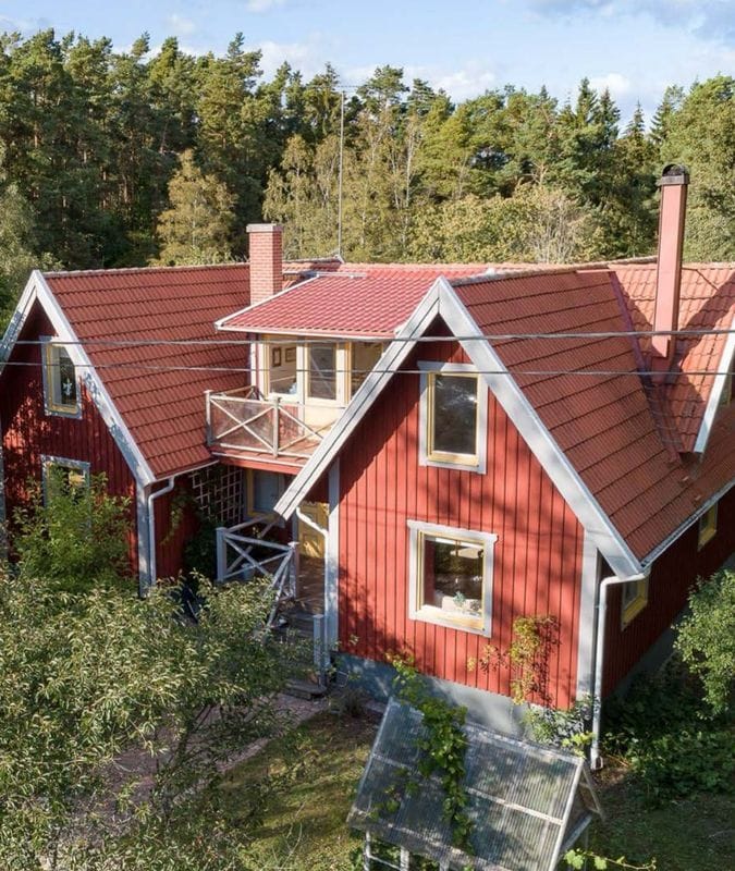 Stuga med 10-12 sängplatser i  Gårdby, Kalmar