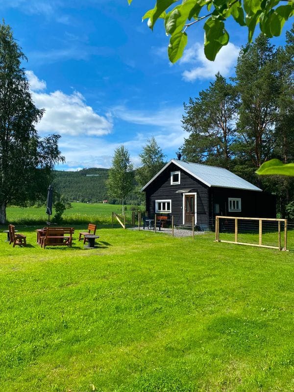 Stuga med 2-3 sängplatser i  Hammarstrand, Jämtland
