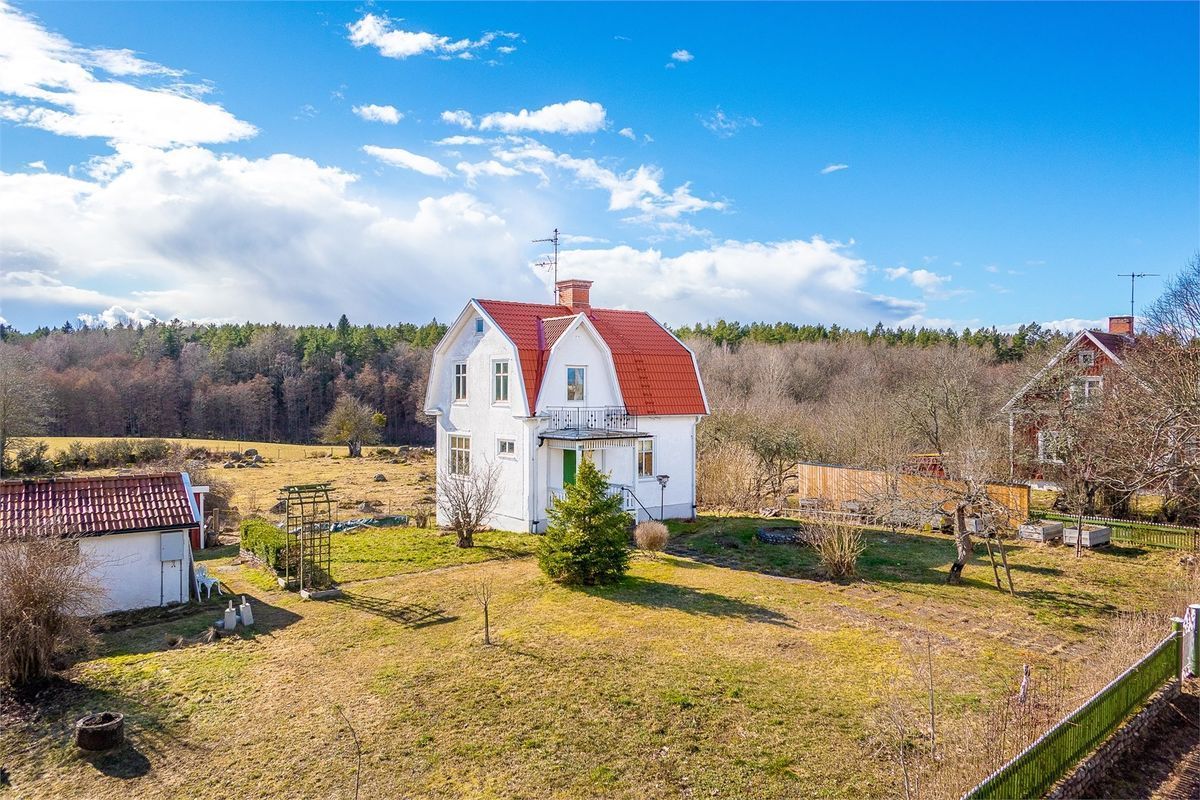 Stuga med 4-6 sängplatser i  Högsby, Kalmar