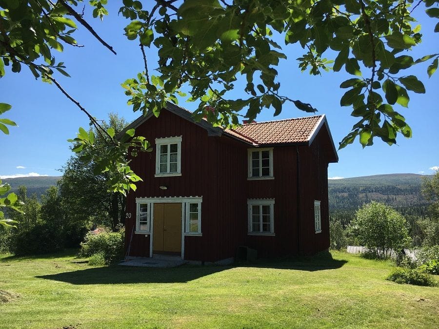 Stuga med 8 sängplatser i  Edsåsdalen, Jämtland