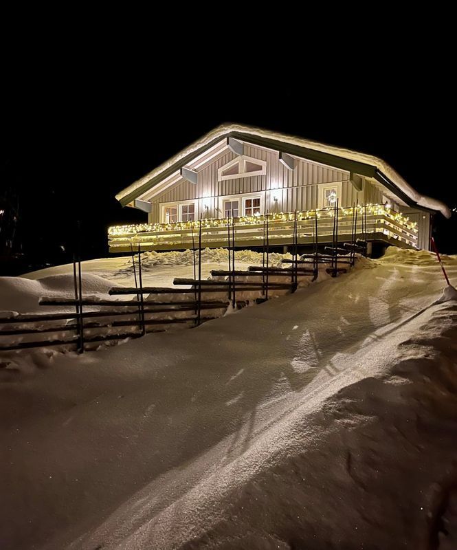 Stuga med 6-8 sängplatser i  Höglekardalen, Jämtland