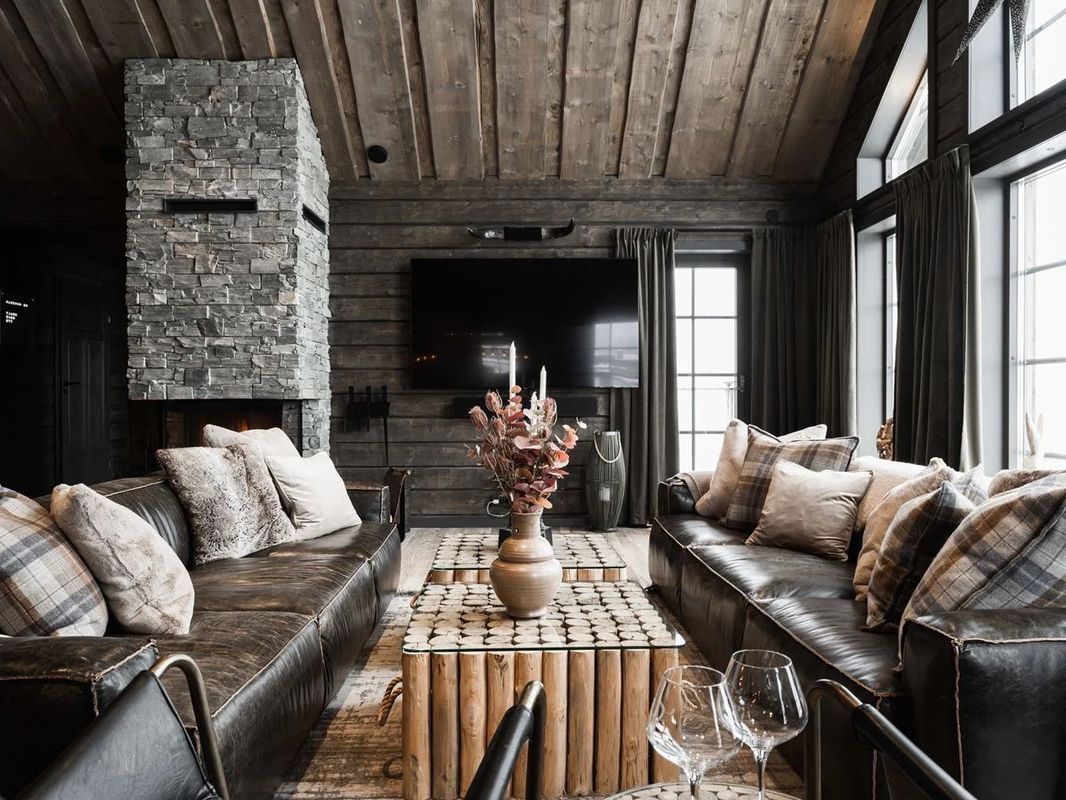 Stuga med 9-12 sängplatser i  Vemdalsskalet, Jämtland