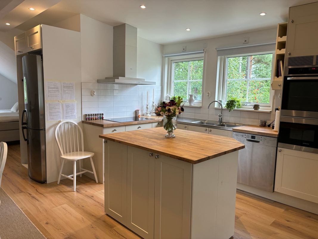 Stuga med 6 sängplatser i  Mönsterås, Kalmar