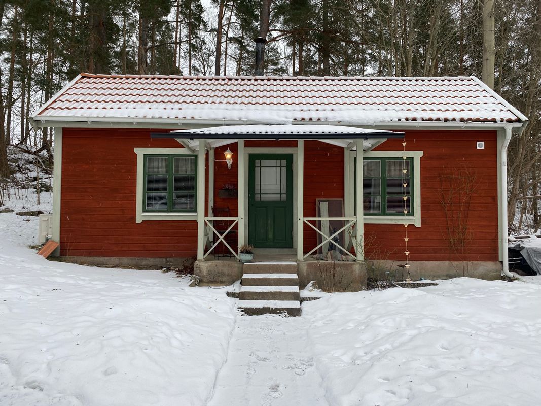 Stuga med 2 sängplatser i  Gnesta, Södermanland