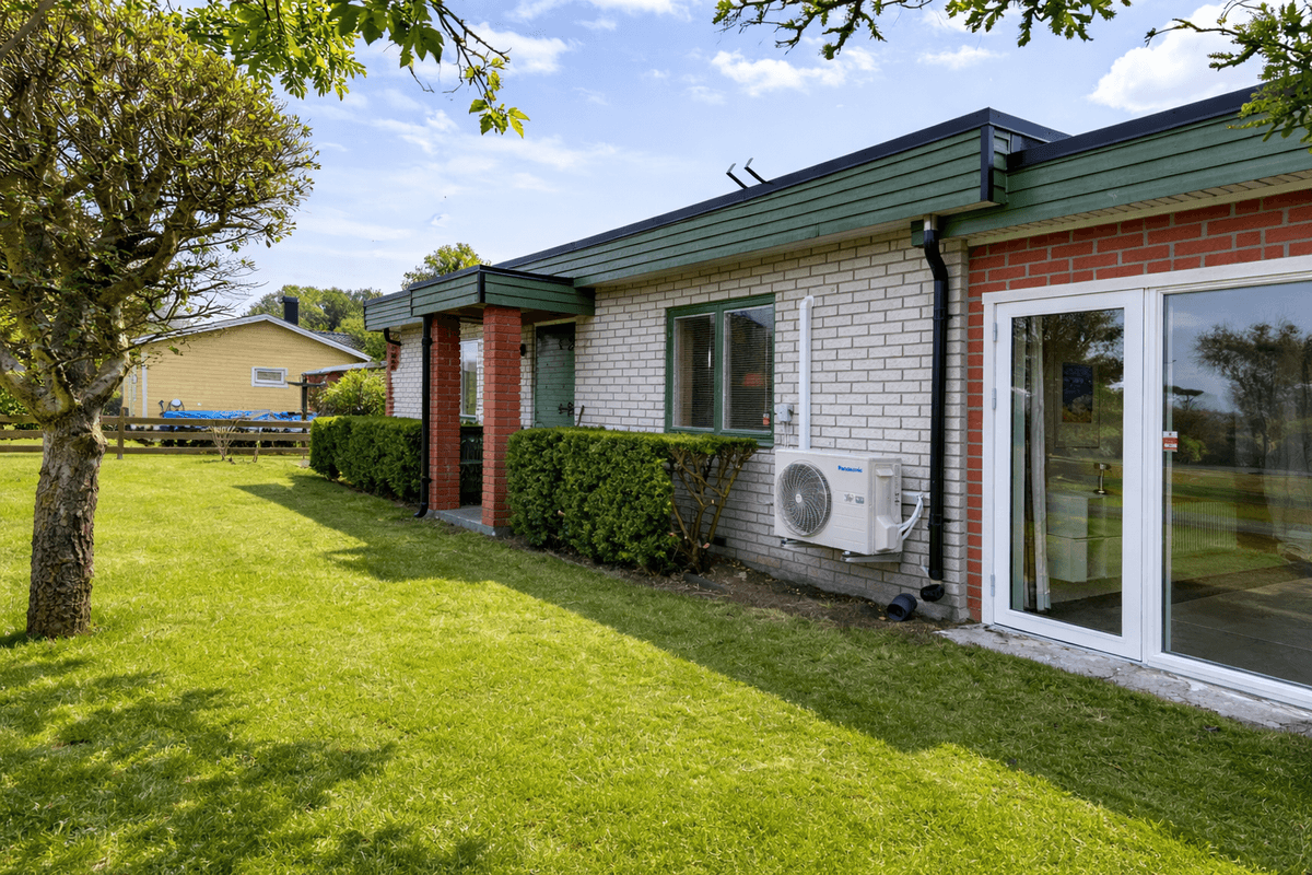 Stuga med 4-6 sängplatser i  Skummeslöv, Halland