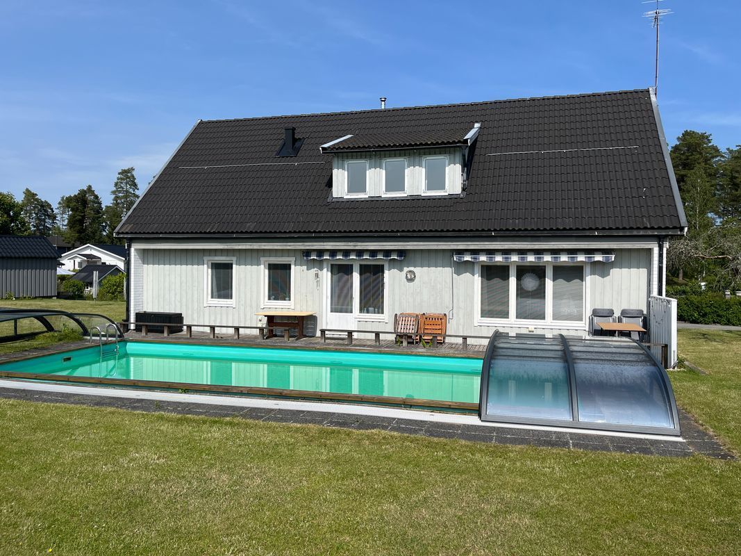 Stuga med 8 sängplatser i  Kalmar