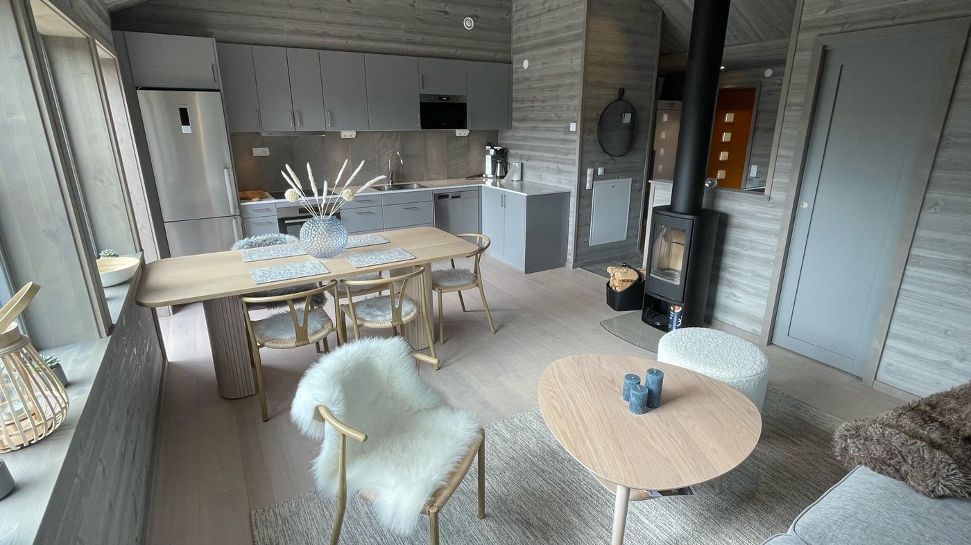 Stuga med 6-8 sängplatser i  Höglekardalen, Jämtland