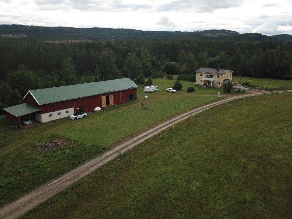 Stuga med 12-13 sängplatser i  Torsby, Värmland