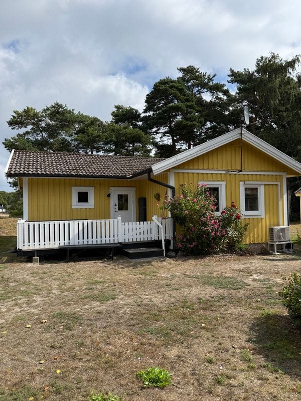 Stuga med 6 sängplatser i  Borrby, Skåne