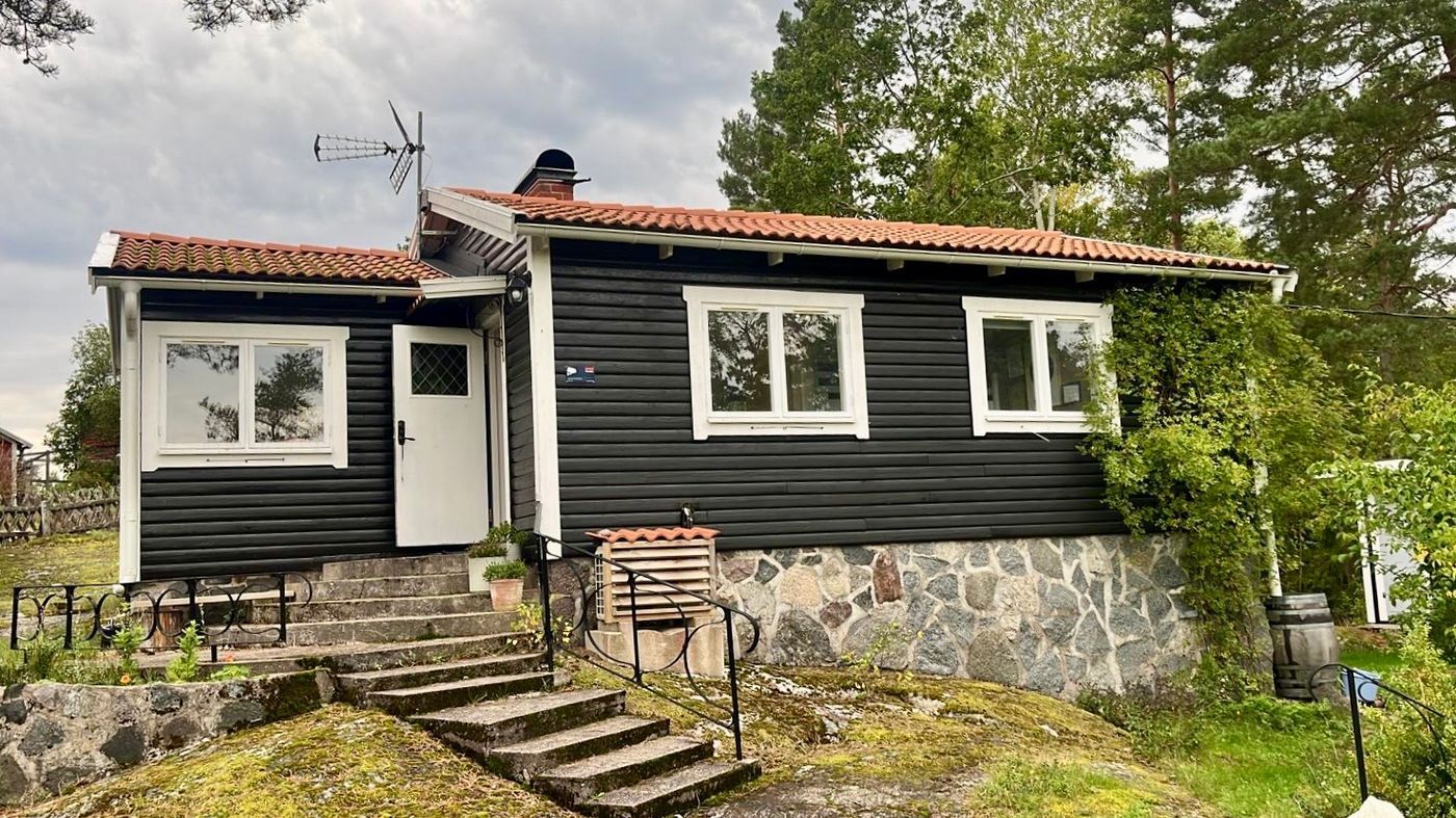 Stuga med 5-7 sängplatser i  Saltarö, Stockholm