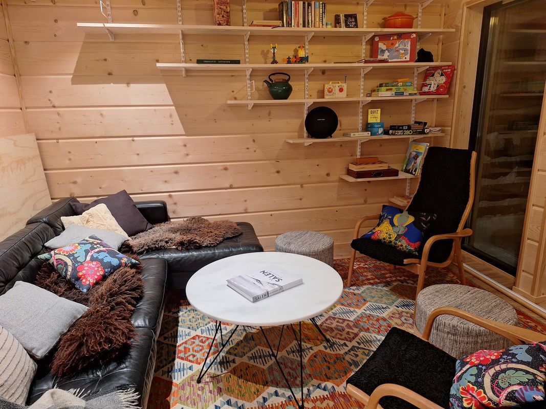 Stuga med 10-12 sängplatser i  Stöten, Dalarna