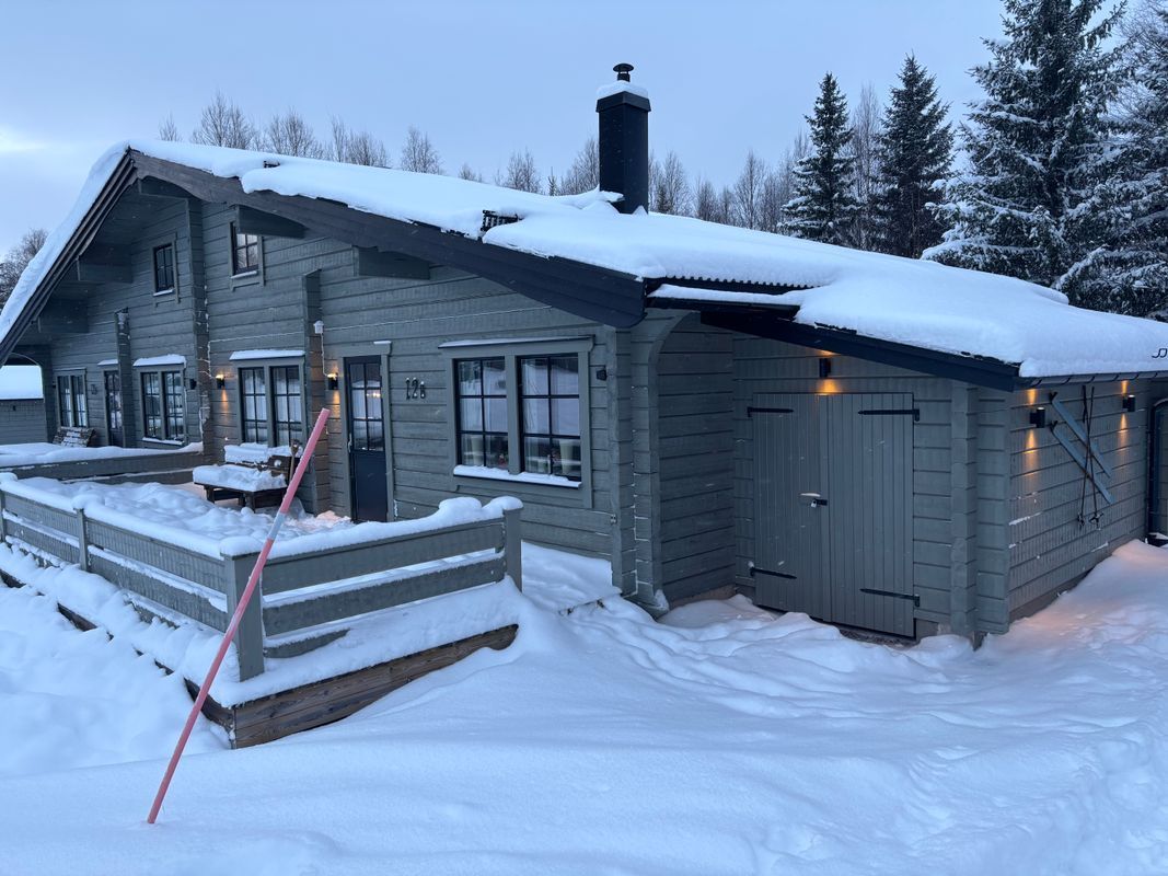 Stuga med 8-10 sängplatser i  Dalarna