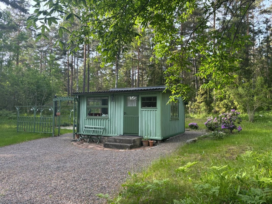 Stuga med 2-3 sängplatser i  Södertälje, Stockholm