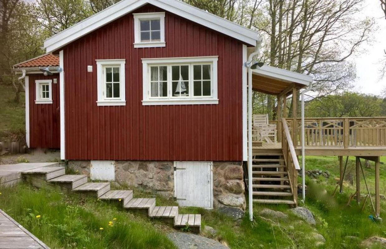 Stuga med 4-6 sängplatser i  Röra, Västra Götaland