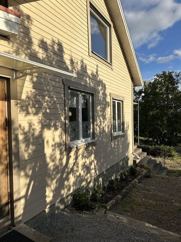 Stuga med 3-4 sängplatser i  Blekinge