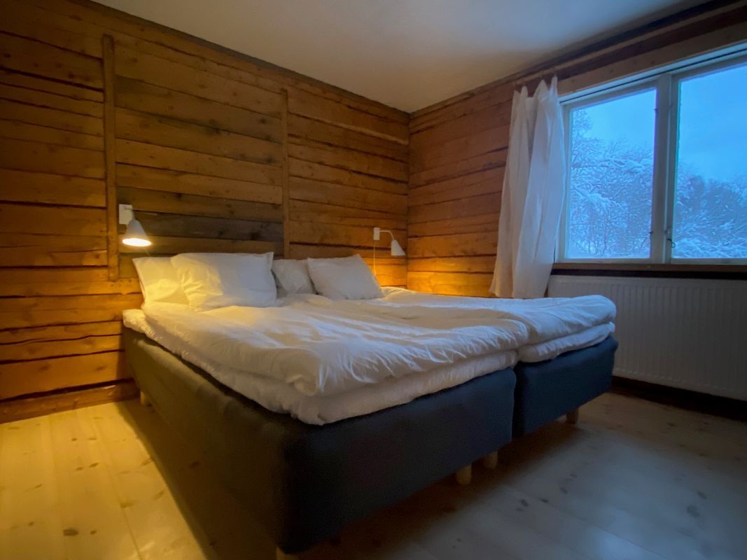 Stuga med 6-8 sängplatser i  Jämtland