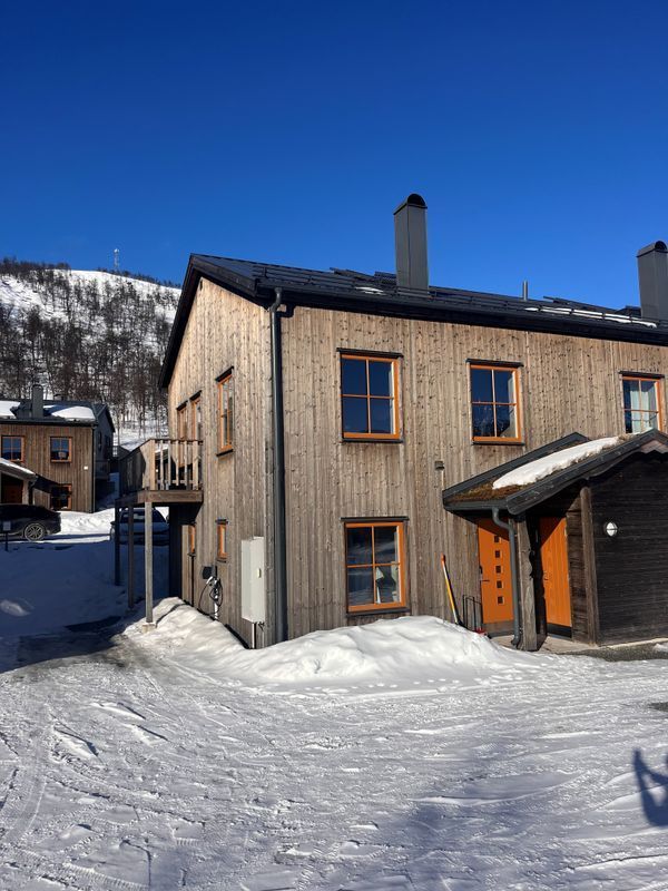 Stuga med 6-8 sängplatser i  Ramundberget, Jämtland