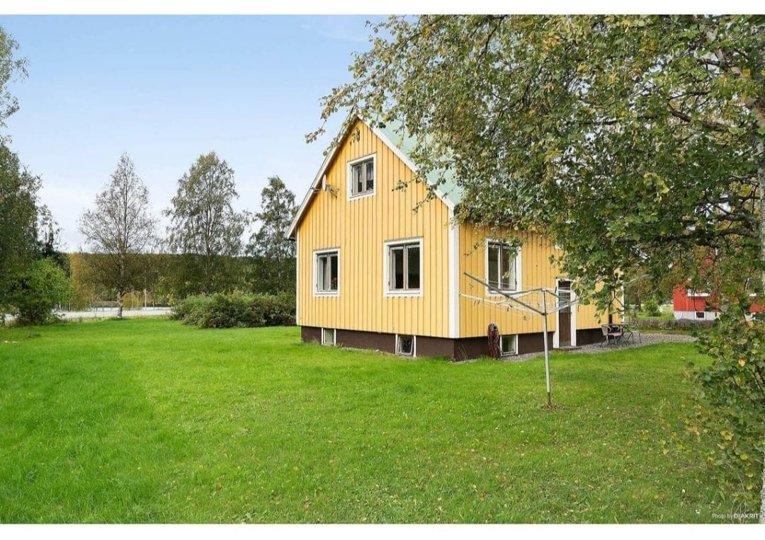 Stuga med 5-6 sängplatser i  Jämtland