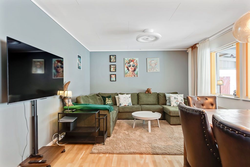 Stuga med 11-14 sängplatser i  Kungsberget, Gävleborg