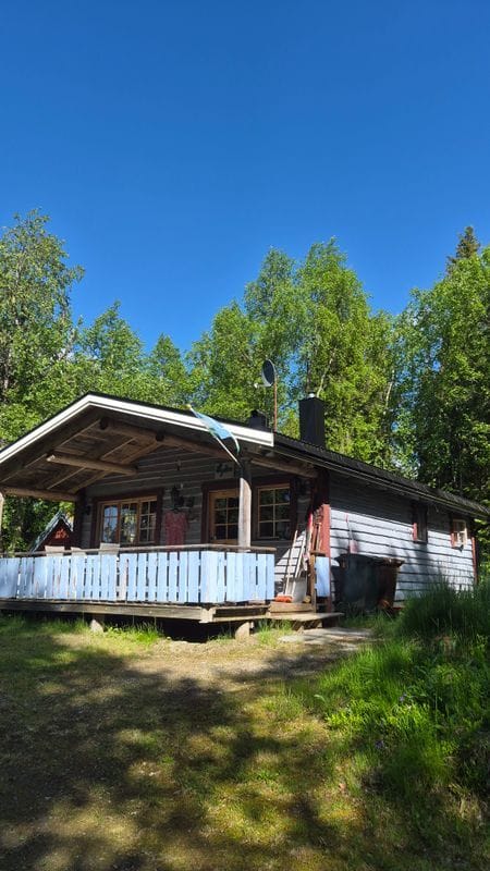 Stuga med 5-7 sängplatser i  Gäddede, Jämtland