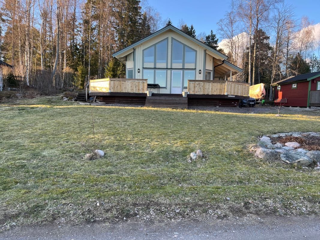 Stuga med 5-6 sängplatser i  Åmål, Västra Götaland