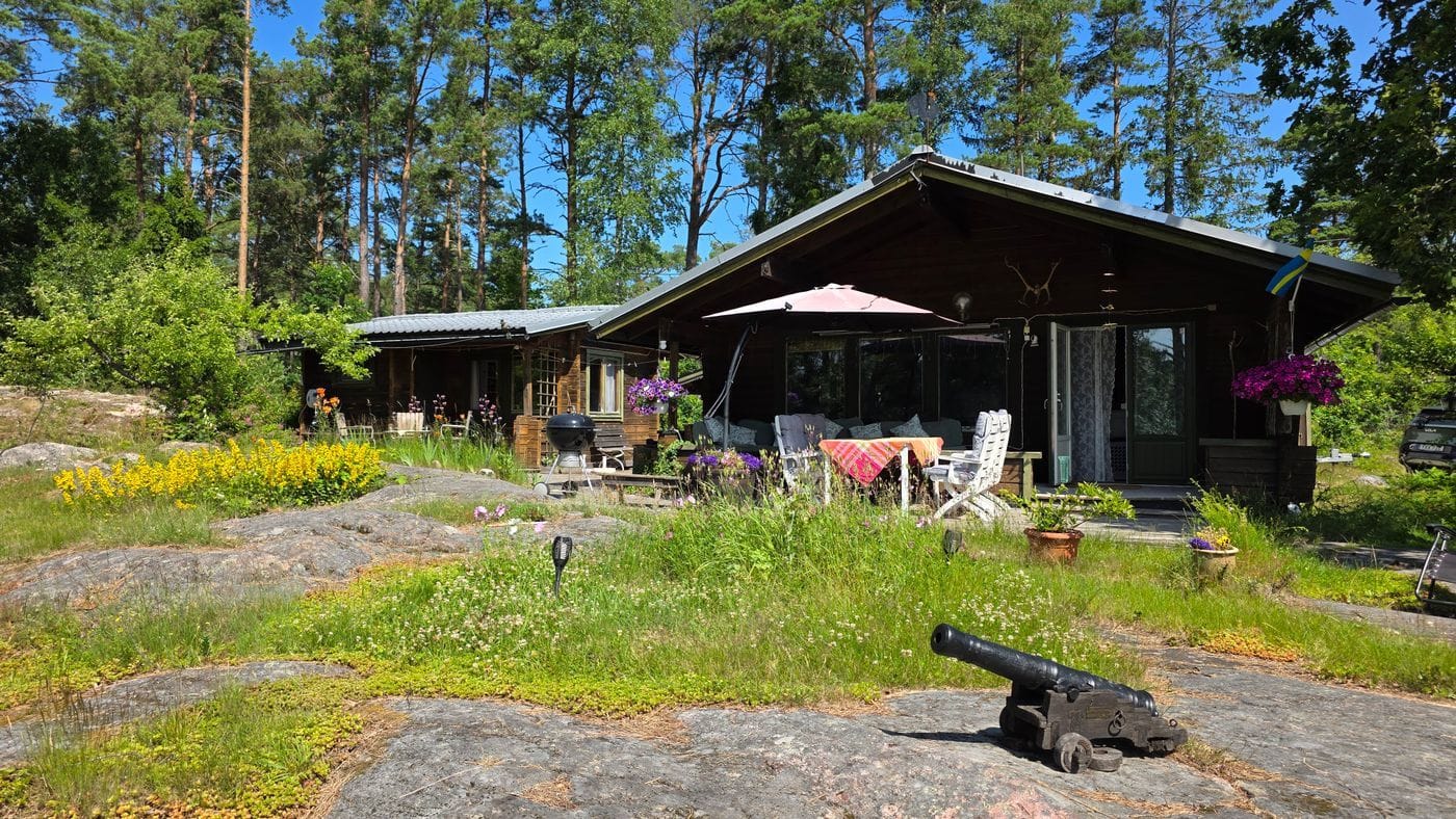 Stuga med 10 sängplatser i  Vikbolandet, Östergötland
