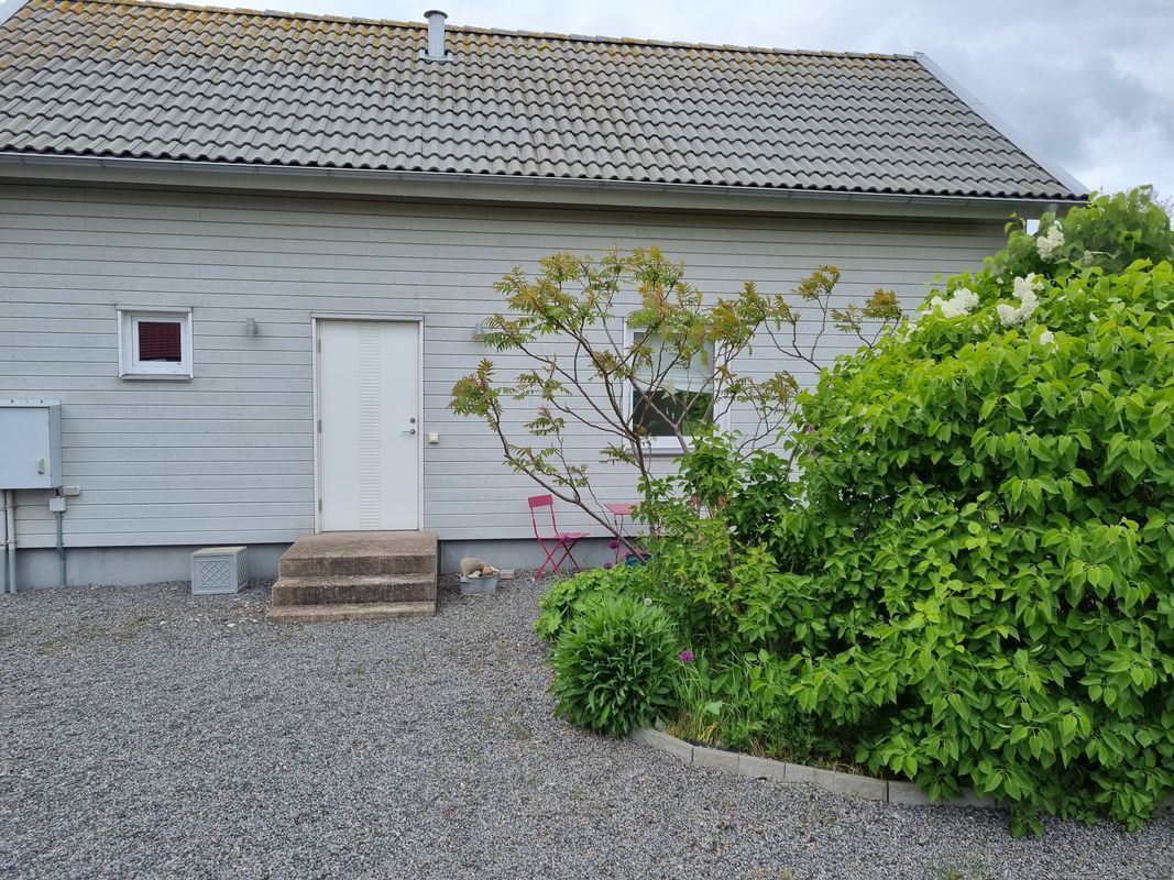 Stuga med 5-6 sängplatser i  Österlen, Skåne