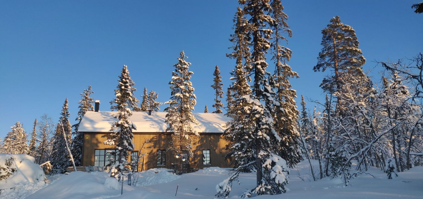 Stuga med 12 sängplatser i  Storhogna, Jämtland