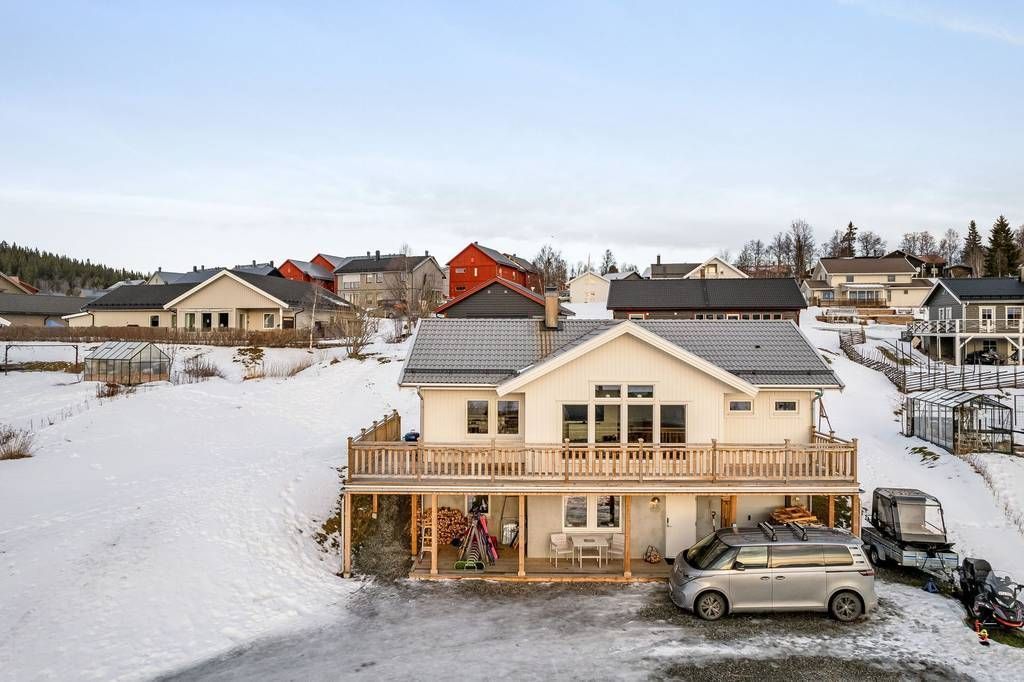Stuga med 8-9 sängplatser i  Funäsdalen, Jämtland