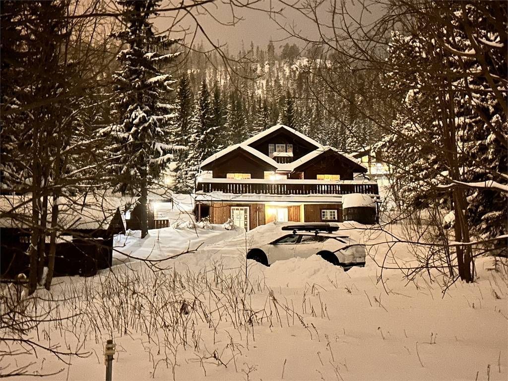 Stuga med 8 sängplatser i  Klövsjö, Jämtland