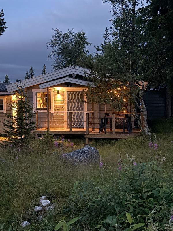 Stuga med 2-4 sängplatser i  Storhogna, Jämtland