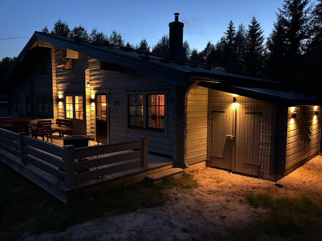 Stuga med 8-10 sängplatser i  Dalarna