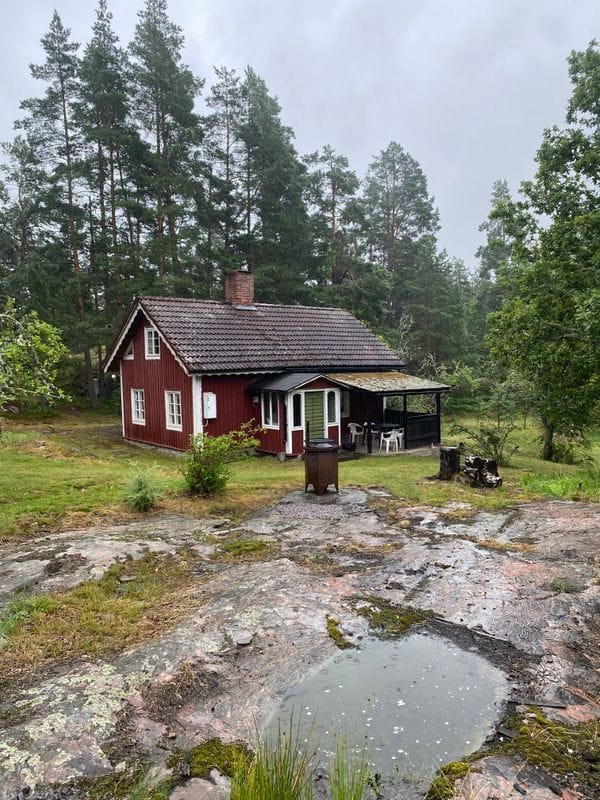 Stuga med 4-5 sängplatser i  Västervik, Kalmar