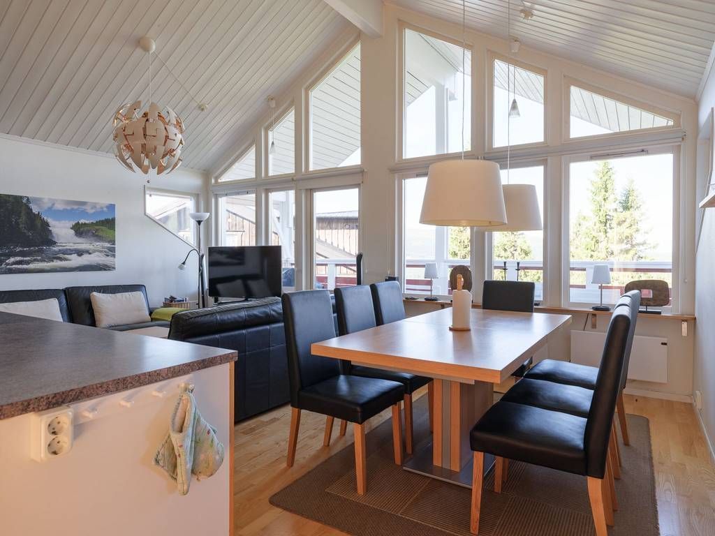 Stuga med 10 sängplatser i  Jämtland