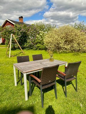 matplats i trädgård