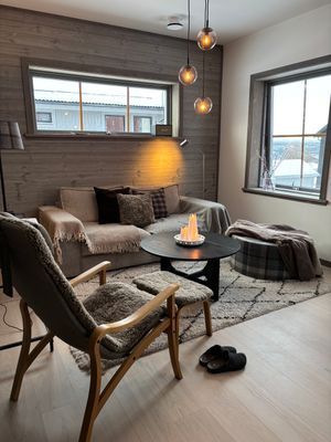 Hyr denna stuga i Funäsdalen på 75 m². 7 sängplatser. 7 000 - 18 000 kr per vecka. Se bilder och tillgänglighet här.