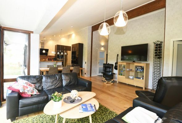 19 bäddar 3 hus inkl Pool/Bastustuga Sandvik Öland - Bild 24