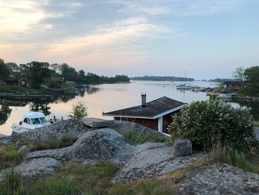 Stort hus på Rödlöga i yttersta skärgården