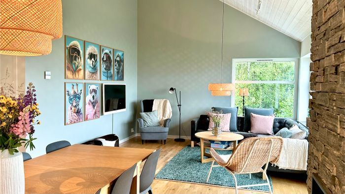 Modern fjällstuga -rofyllt läge med otrolig utsikt