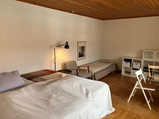 Hus vid Alvarets kant- fågelskådare - Bild 15