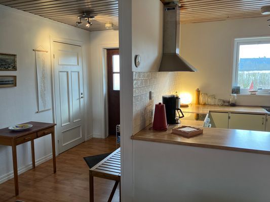 Hus vid Alvarets kant- fågelskådare