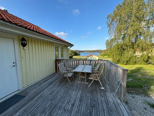Hyr denna stuga i Grebbestad på 48 m². 2-4 sängplatser. Från 4 000 kr per vecka. Se bilder och tillgänglighet här.
